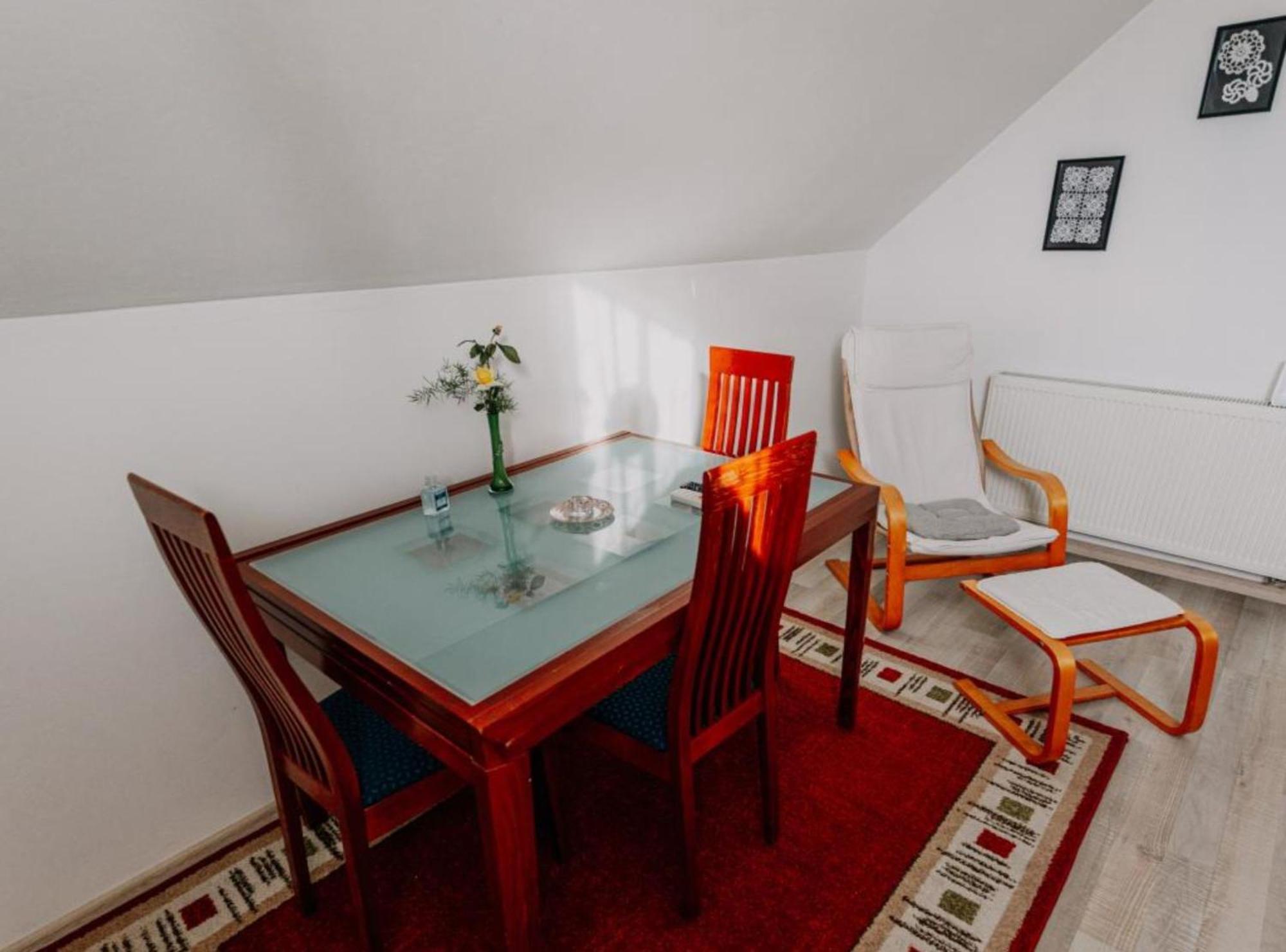 Apartmani Tea I Toni Gradiste Ngoại thất bức ảnh